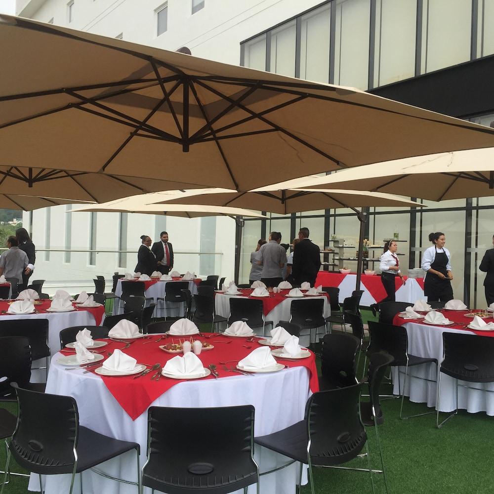 Ramada Encore By Wyndham Guadalajara Sur Palomar Luaran gambar